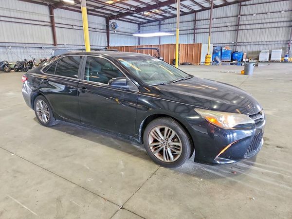 2017 TOYOTA CAMRY