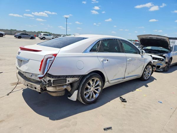2016 CADILLAC XTS