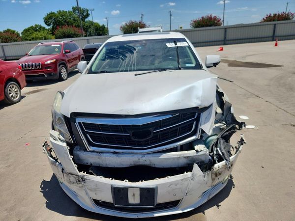 2016 CADILLAC XTS