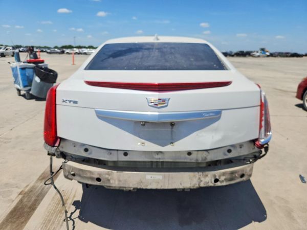 2016 CADILLAC XTS