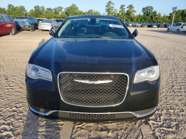 2016 CHRYSLER 300 Limited