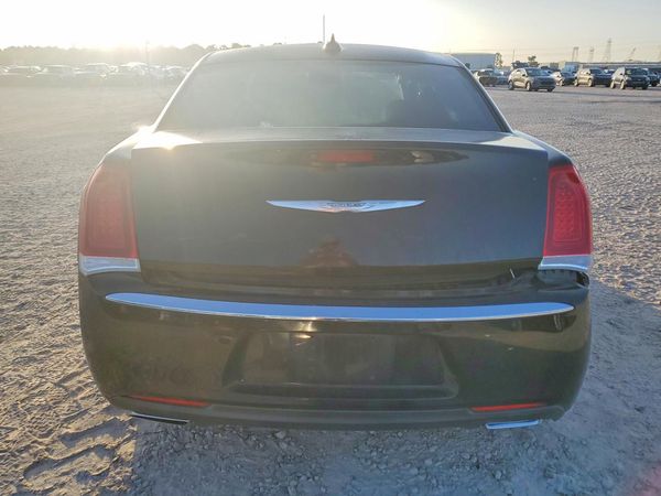 2016 CHRYSLER 300 Limited