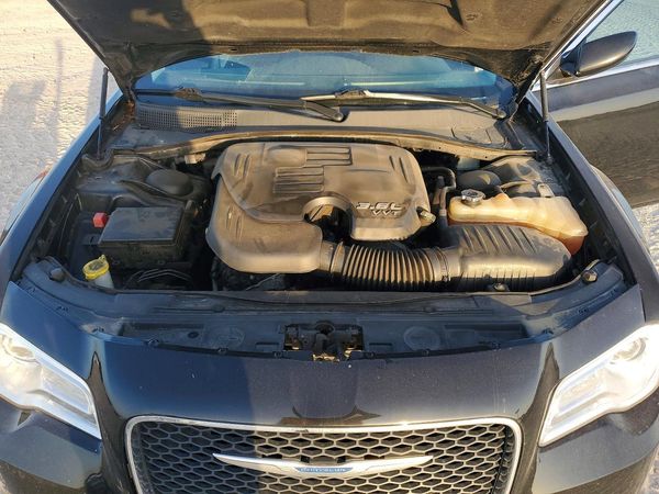 2016 CHRYSLER 300 Limited