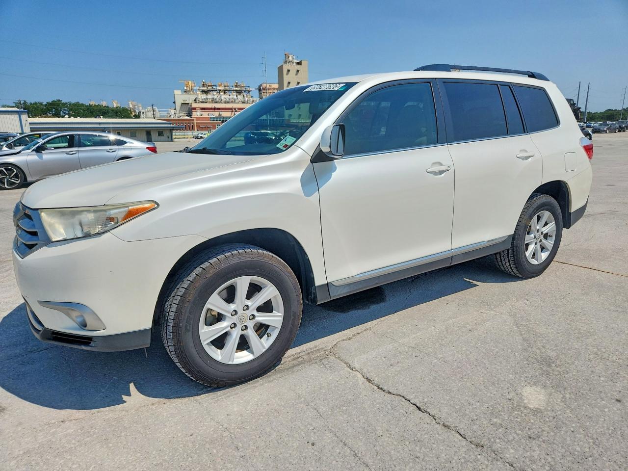 2012 TOYOTA HIGHLANDER Base/Hybrid — Front 3/4