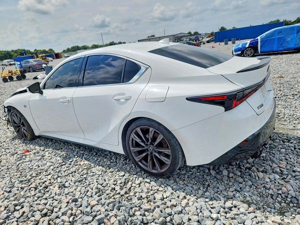 2021 LEXUS IS
