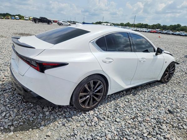 2021 LEXUS IS