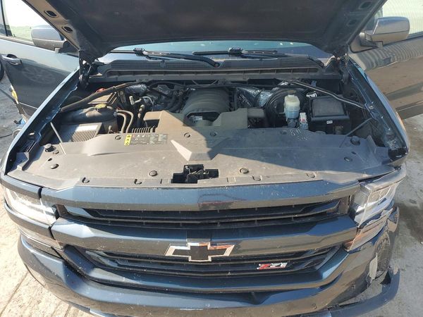2017 CHEVROLET SILVERADO LT