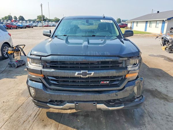 2017 CHEVROLET SILVERADO LT