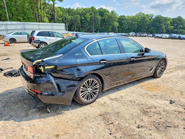 2018 BMW 530E