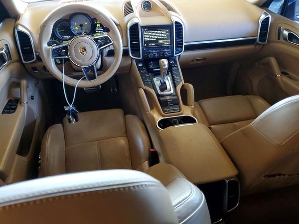 2016 PORSCHE CAYENNE E-Hybrid