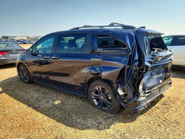2025 TOYOTA SIENNA