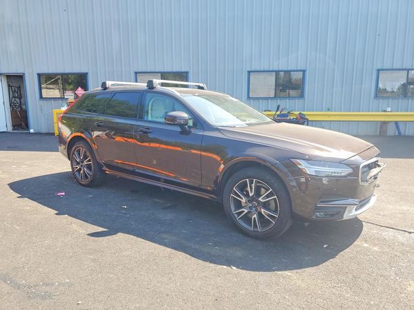 2017 VOLVO V90 CROSS COUNTRY Inscription