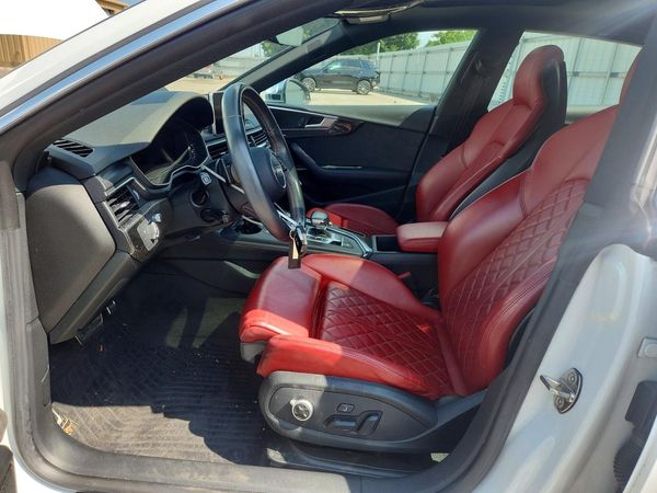 2018 AUDI S5