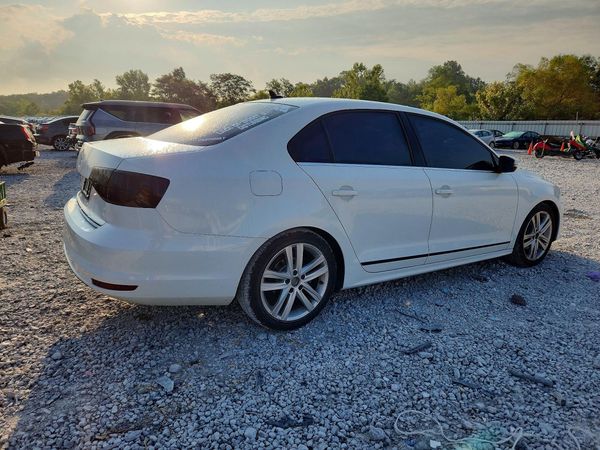 2017 VOLKSWAGEN JETTA SEL, SEL Premium