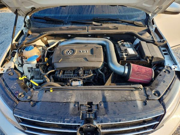 2017 VOLKSWAGEN JETTA SEL, SEL Premium