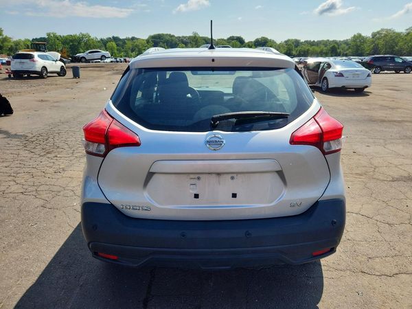 2020 NISSAN KICKS