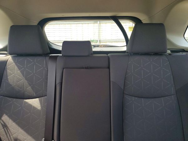 2019 TOYOTA RAV4 XLE / XLE Premium 4WD