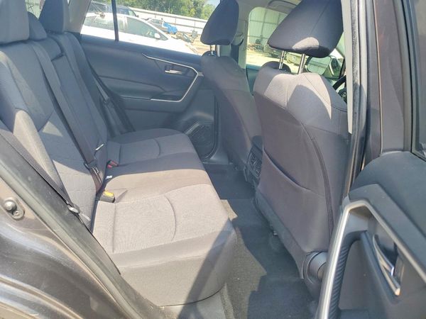 2019 TOYOTA RAV4 XLE / XLE Premium 4WD