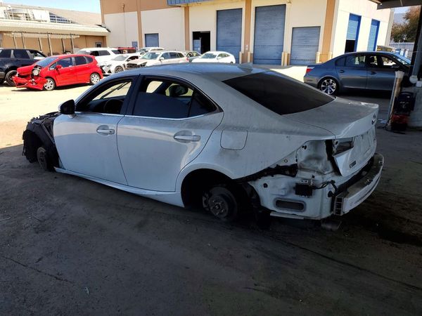 2016 LEXUS IS