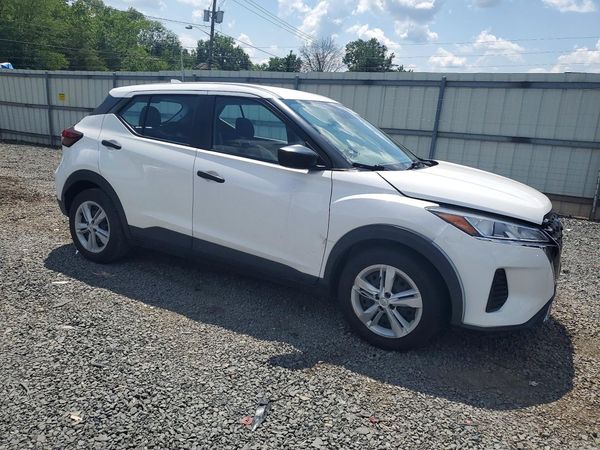 2021 NISSAN KICKS