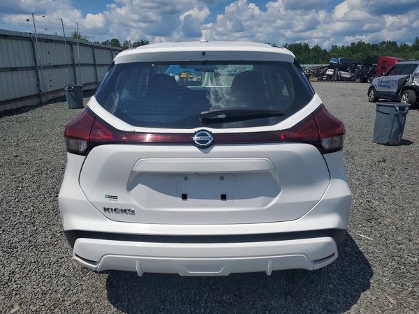 2021 NISSAN KICKS