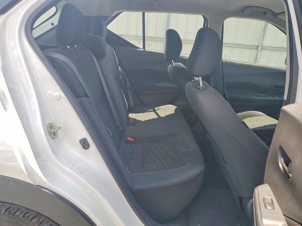 2021 NISSAN KICKS