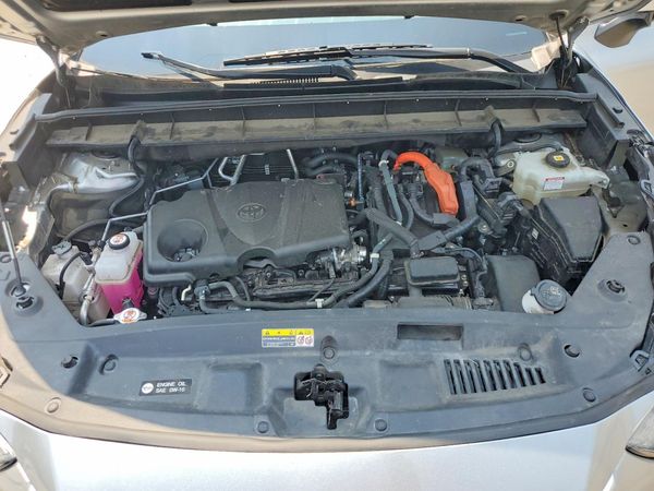2022 TOYOTA HIGHLANDER LE — Engine bay