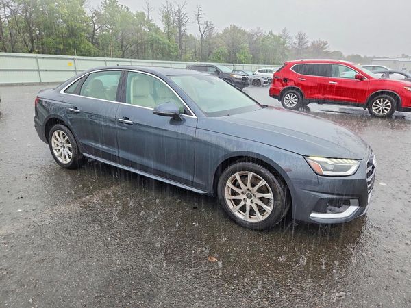 2023 AUDI A4 quattro Premium