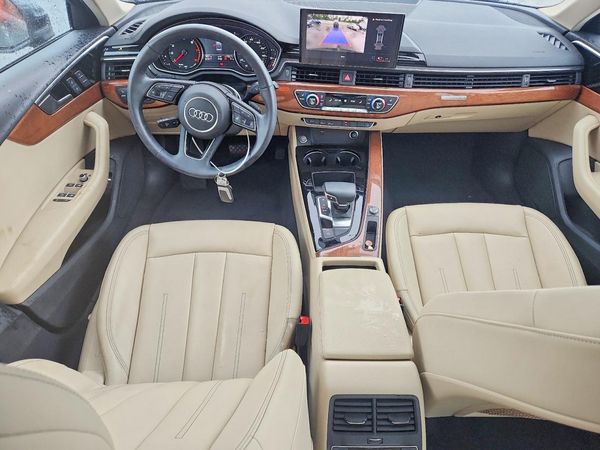 2023 AUDI A4 quattro Premium