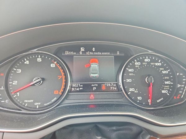 2023 AUDI A4 quattro Premium