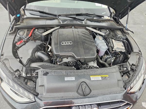2023 AUDI A4 quattro Premium