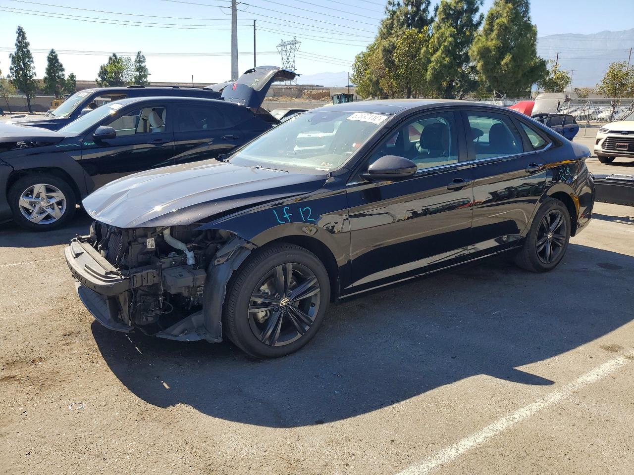 2023 VOLKSWAGEN JETTA SE w/ Sunroof