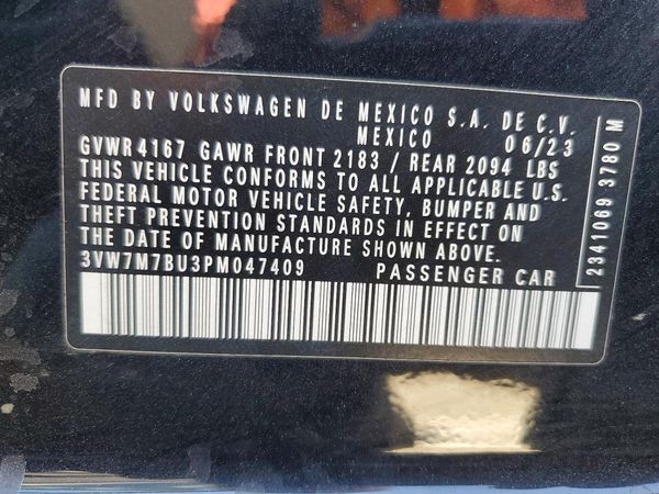 2023 VOLKSWAGEN JETTA SE w/ Sunroof