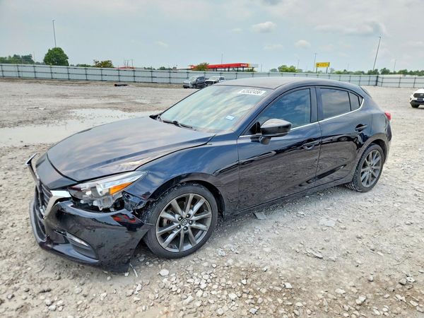 2018 MAZDA 3 Touring