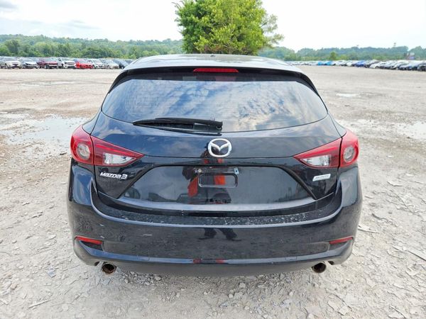 2018 MAZDA 3 Touring