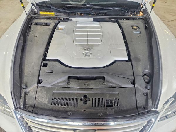 2016 LEXUS LS