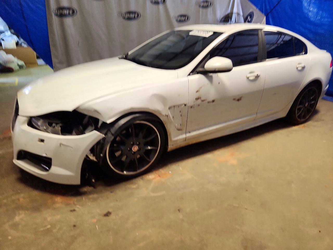 2015 JAGUAR XF Sport & Portfolio