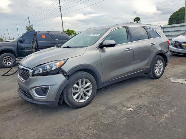 2017 KIA SORENTO L, LX