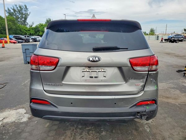 2017 KIA SORENTO L, LX