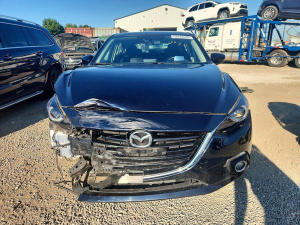 2015 MAZDA 3