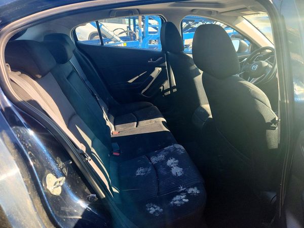 2015 MAZDA 3