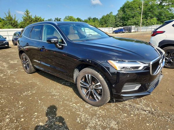 2019 VOLVO XC60 Momentum