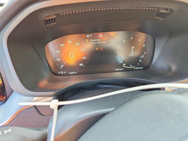 2019 VOLVO XC60 Momentum