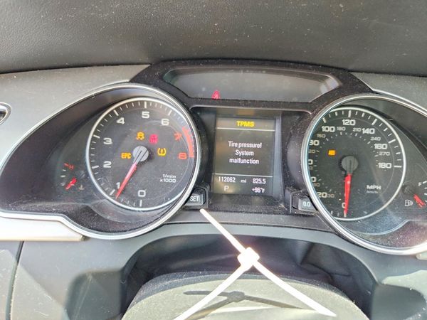 2012 AUDI A5 quattro Premium Plus