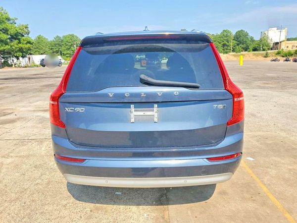 2022 VOLVO XC90 Momentum (excl S60)