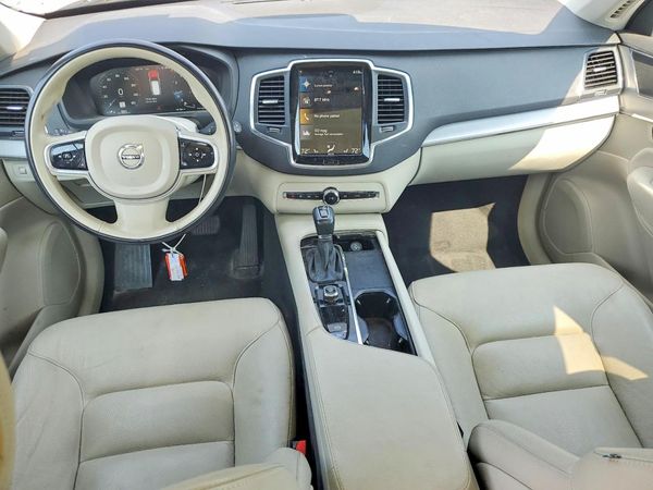 2022 VOLVO XC90 Momentum (excl S60)