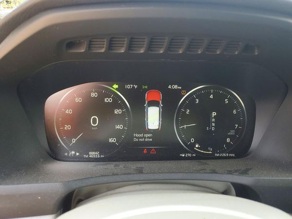 2022 VOLVO XC90 Momentum (excl S60)