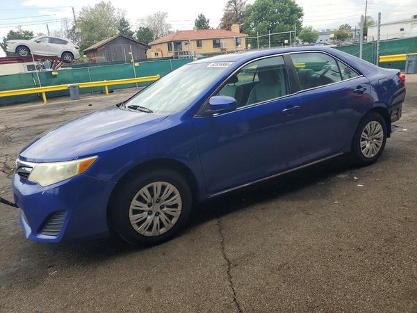 2012 TOYOTA CAMRY