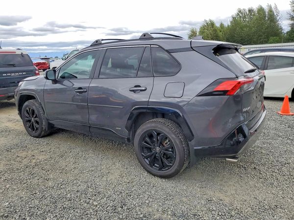 2022 TOYOTA RAV4 SE