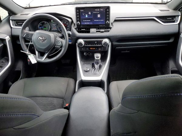 2022 TOYOTA RAV4 SE